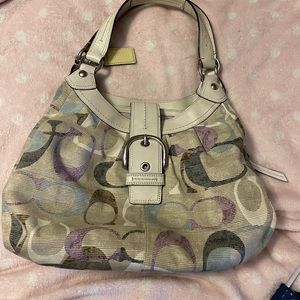 Coach bag pastel’s with lavender liner